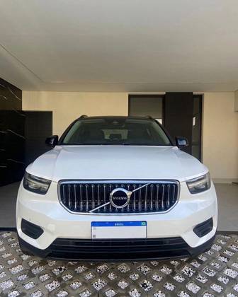 VOLVO XC40 1.5 T5 RECHARGE MOMENTUM GEARTRONIC VOLVO XC40 1.5 T5 RECHARGE MOMENTUM GEARTRONIC